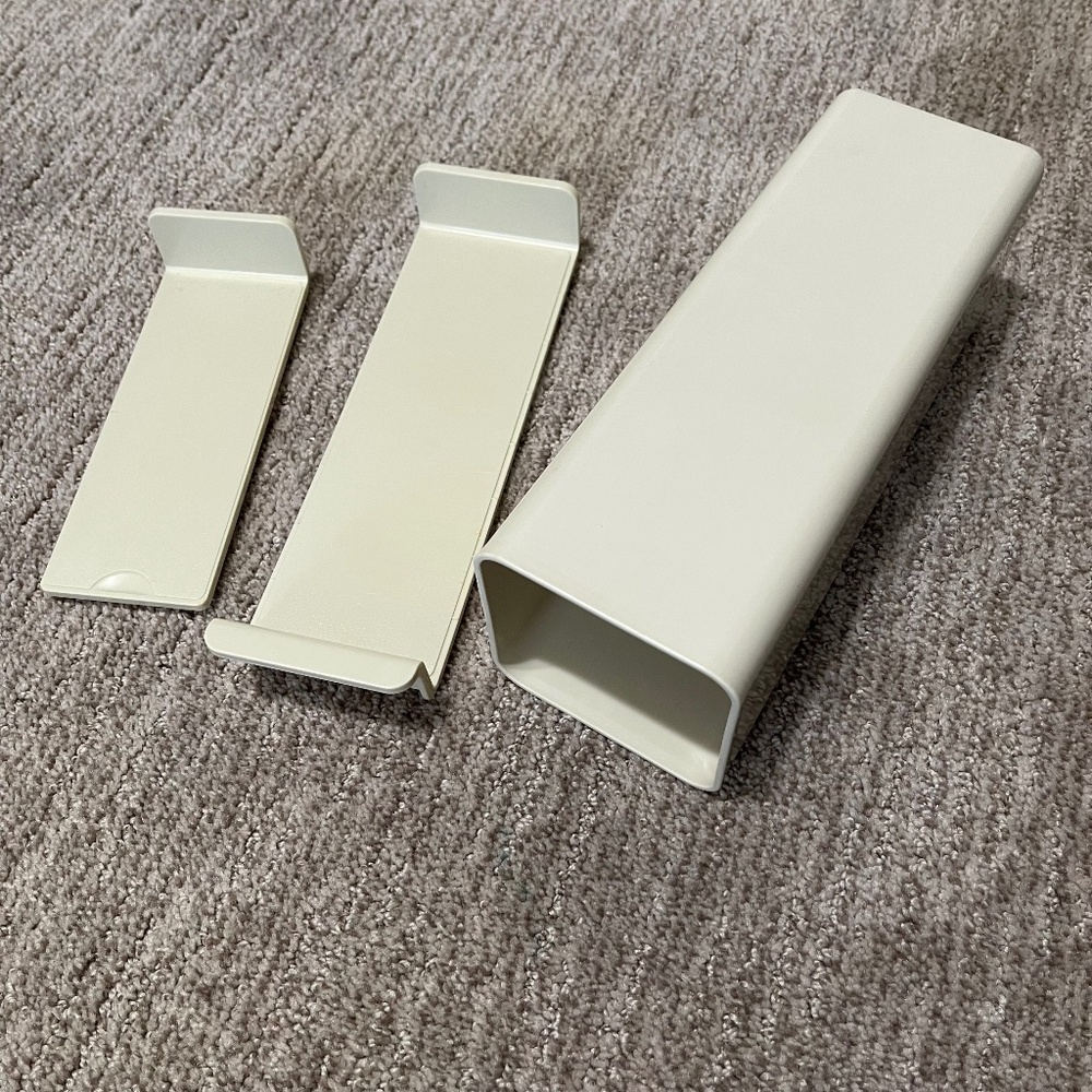 Vintage Tupperware Cheese Keeper‎ & Cracker Container with 2 Trays